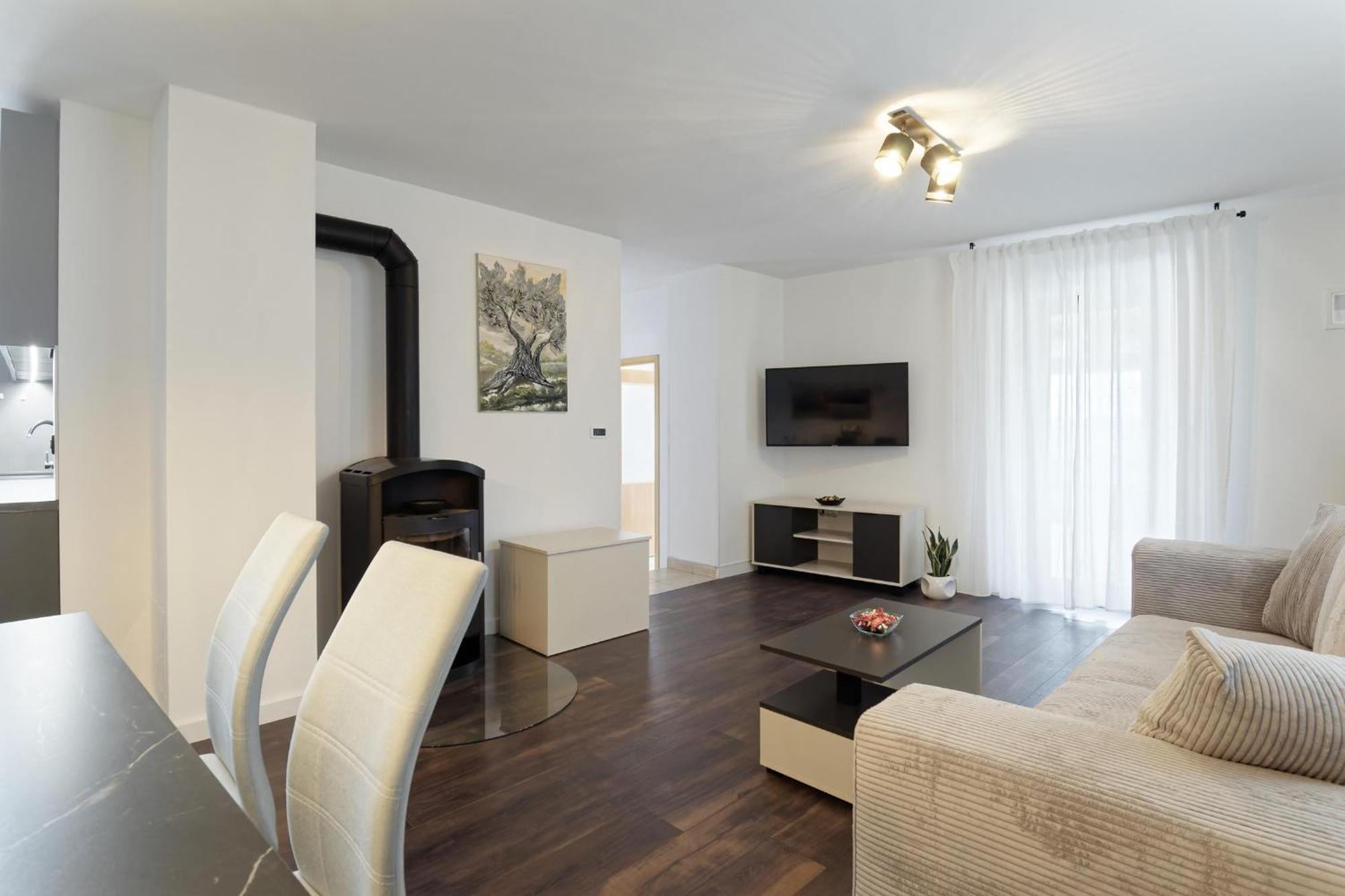 Apartment Larissa By Rent Istria Вишнян Экстерьер фото
