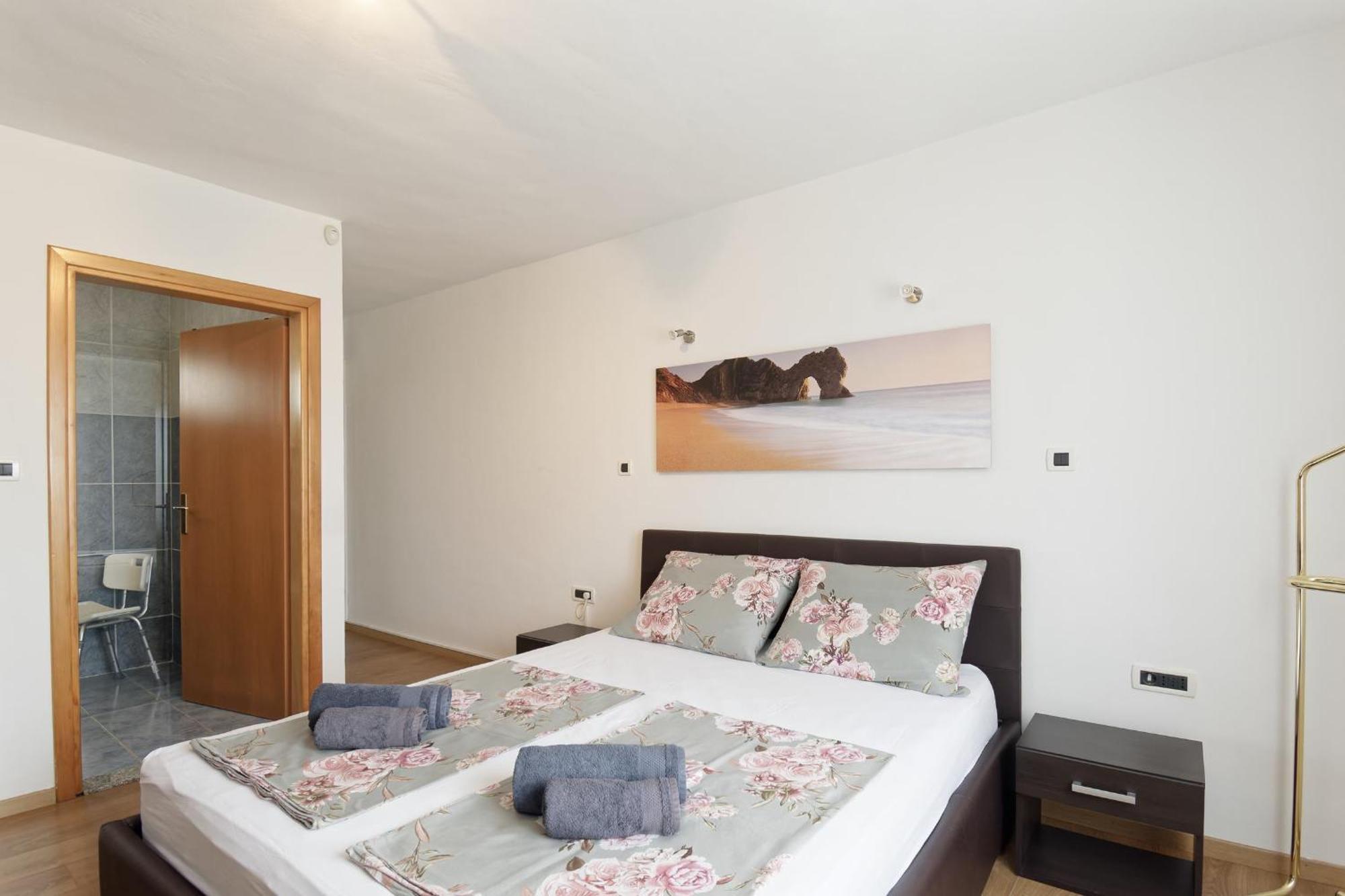 Apartment Larissa By Rent Istria Вишнян Экстерьер фото